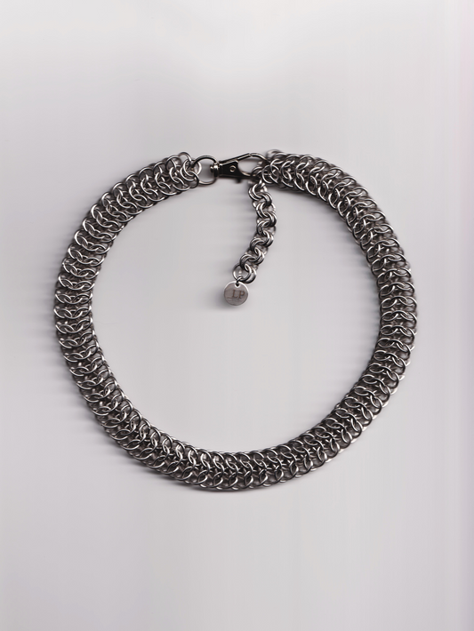 Interwoven chain